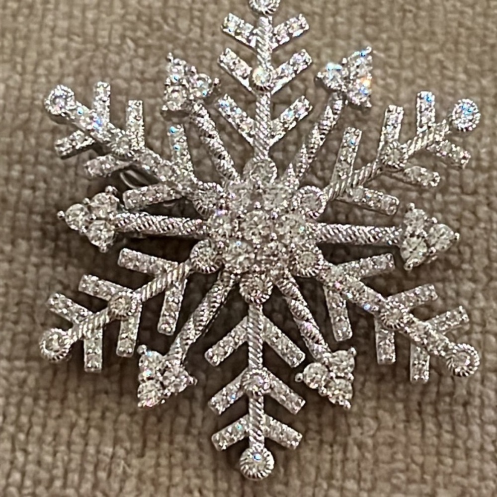 Judith  Ripka Sparkling CZ Snowflake pin and Enhancer